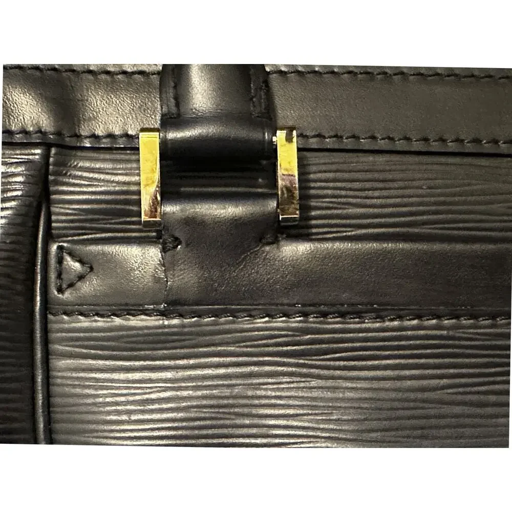 LOUIS VUITTON Dhanura PM Vintage Epi Leather Satchel Handbag Crossbody Strap